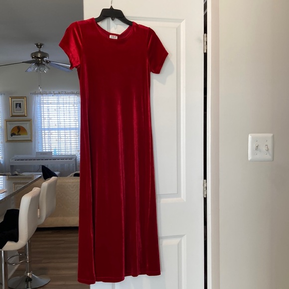Long Velvet/Velour Child Dress - Picture 1 of 4